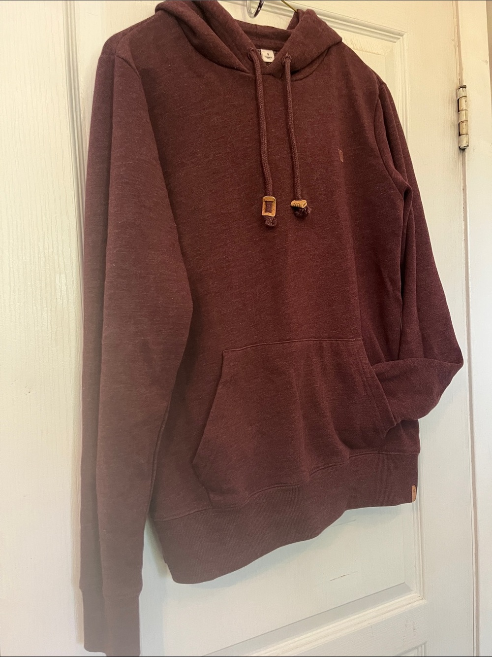 tentree Maroon Hoodie Sweatshirt